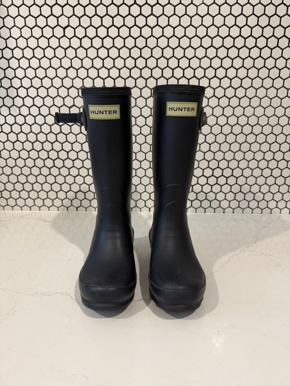 Hunter Navy Blue Size 2 Rain Boots